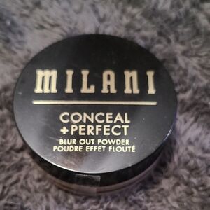 Milani Black Compact with Gold Lettering - Blur Out Powder